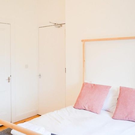 Modern 1 Bedroom Flat In The Heart Of 爱丁堡 外观 照片